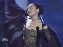 Видео и фото Анжелика Варум в прозрачном платье с песней "Дождливое такси"