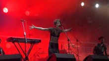 Видео и фото певица Земфира "Без шансов" на рок фестивале "Нашествие 2012"