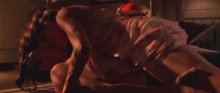 Видео и фото Анджелина Джоли в купальнике в фильме "Лара Крофт: Расхитительница гробниц 2 – Колыбель жизни"