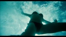 Видео и фото Ингрид Олеринская в откровенном купальнике в сериале "Корабль"