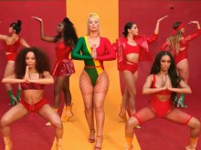 Iggy Azalea ft. Anitta - Switch